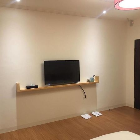 爪窩 29 Nesuto Apartment Тайнан Екстериор снимка
